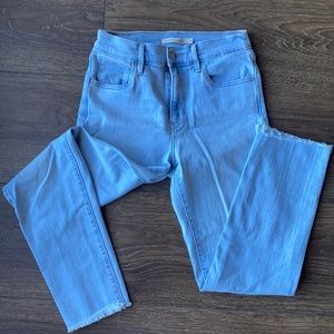 Levi’s 724 High Rise Straight light wash denim - size 26